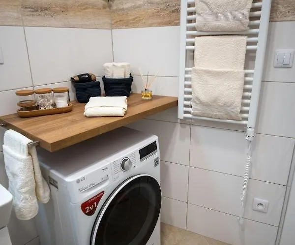 ⭑ Comfy Vip In The Center With Netflix Apartament *